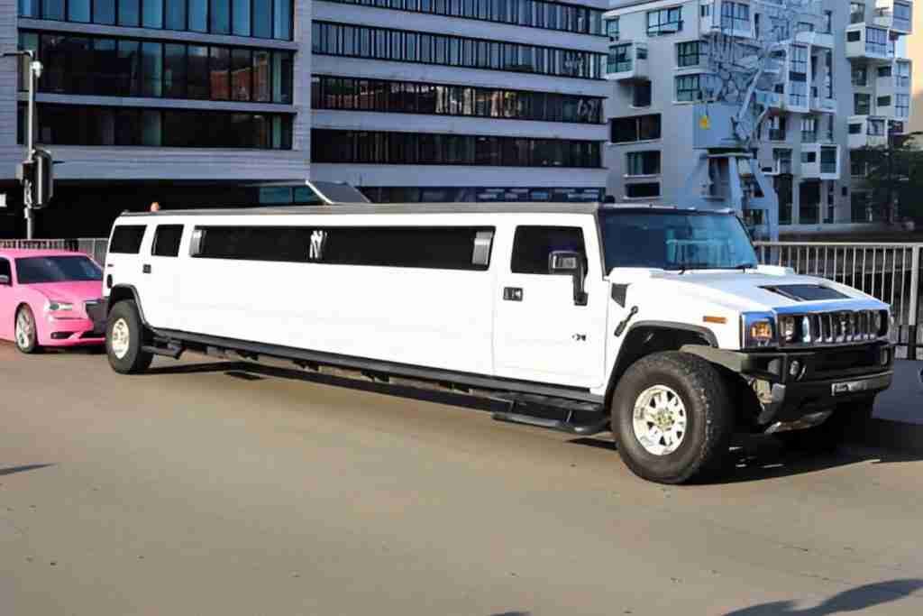 Stretch H2 Hummer Limo - Long Window (14-20 Passengers)